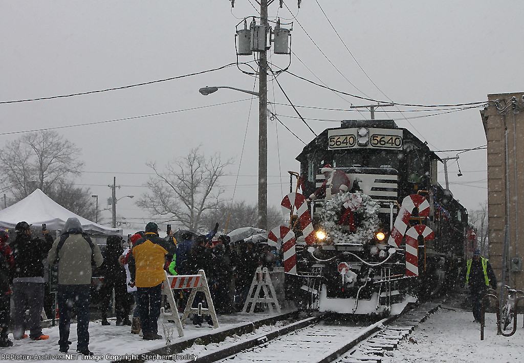 Browns Yard Santa Train